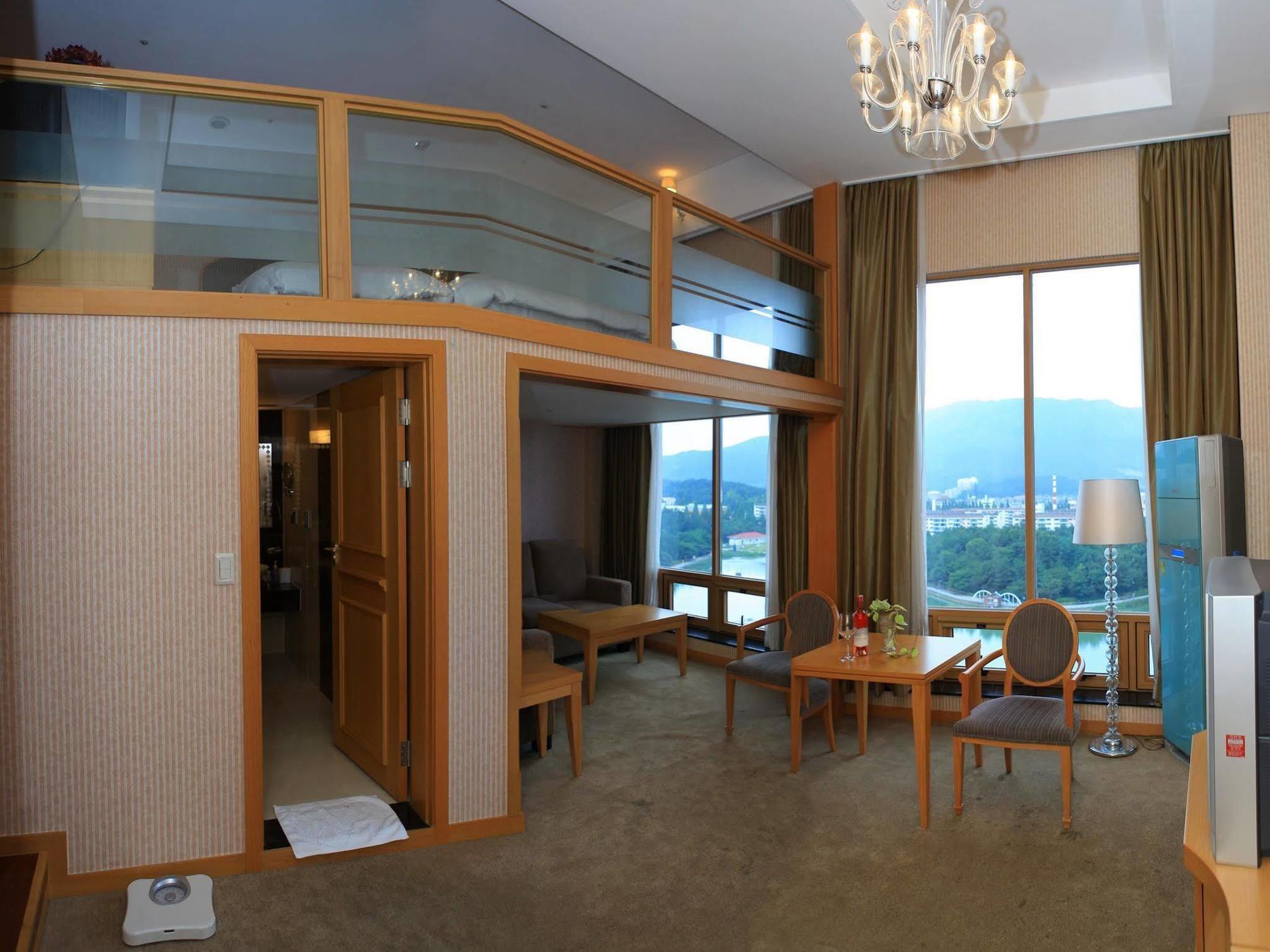 Hotel Avenue Cshangvon Kültér fotó
