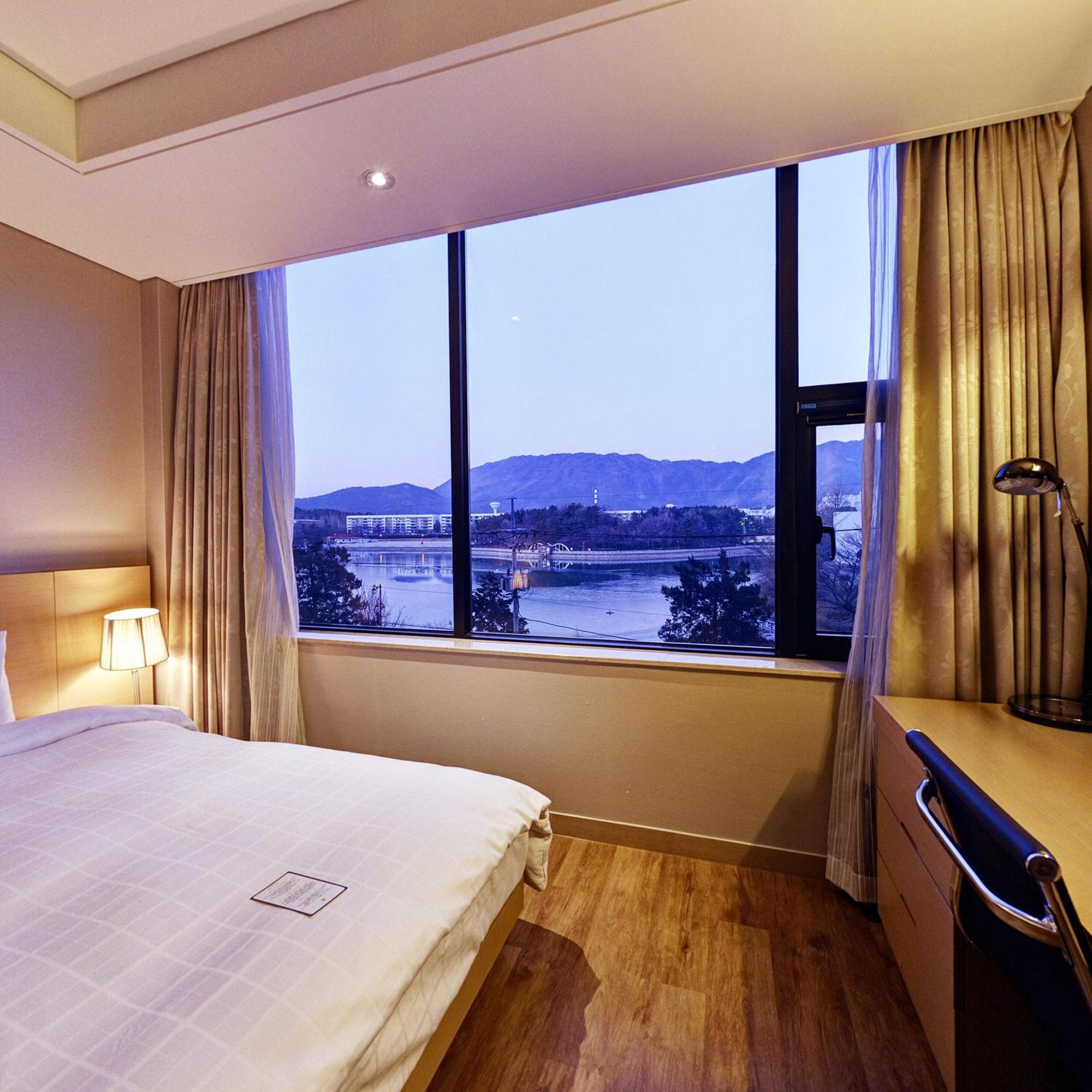 Hotel Avenue Cshangvon Kültér fotó